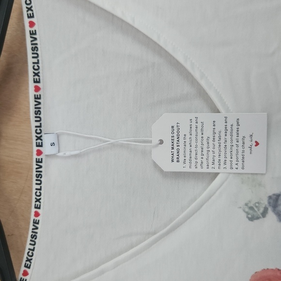 Dress - Picture 2 of 4